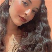 Érase una vez en un lugar de la Mancha, cuyo lugar no quiera acordarme, había un profesor de español que enseñaba el lenguaje español a todas las personas independientemente de su edad. ;)